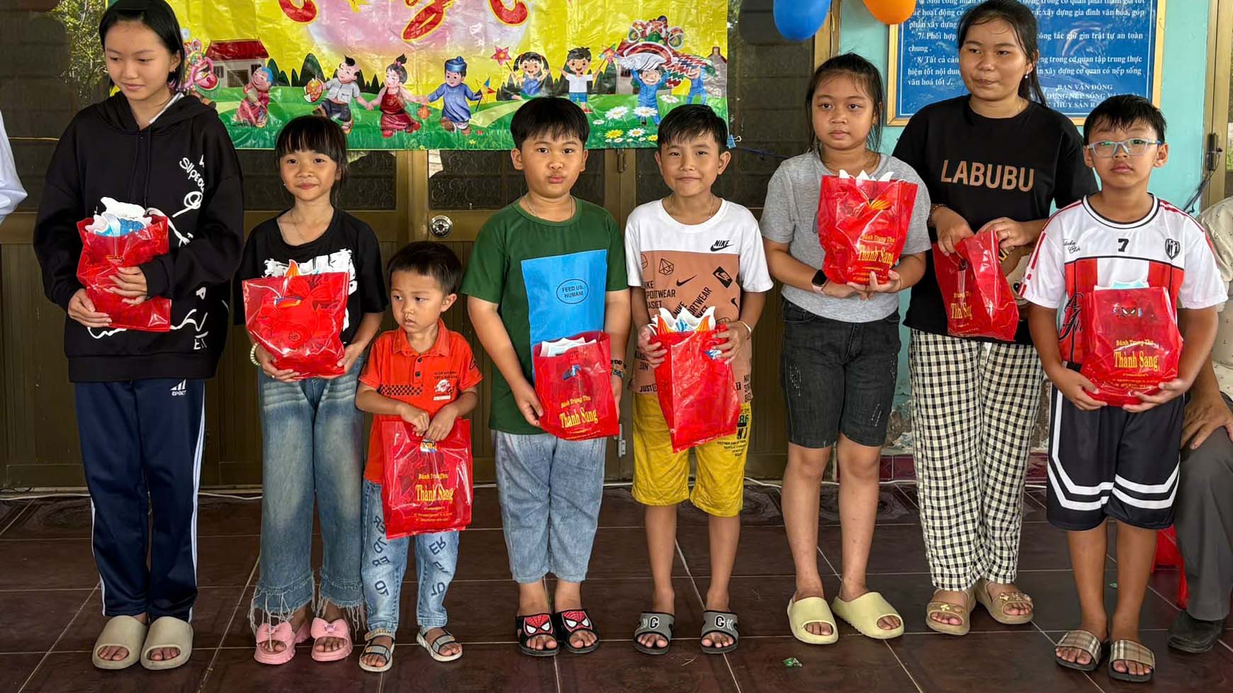 htx-thuy-san-rang-dong-tet-trung-thu-2025